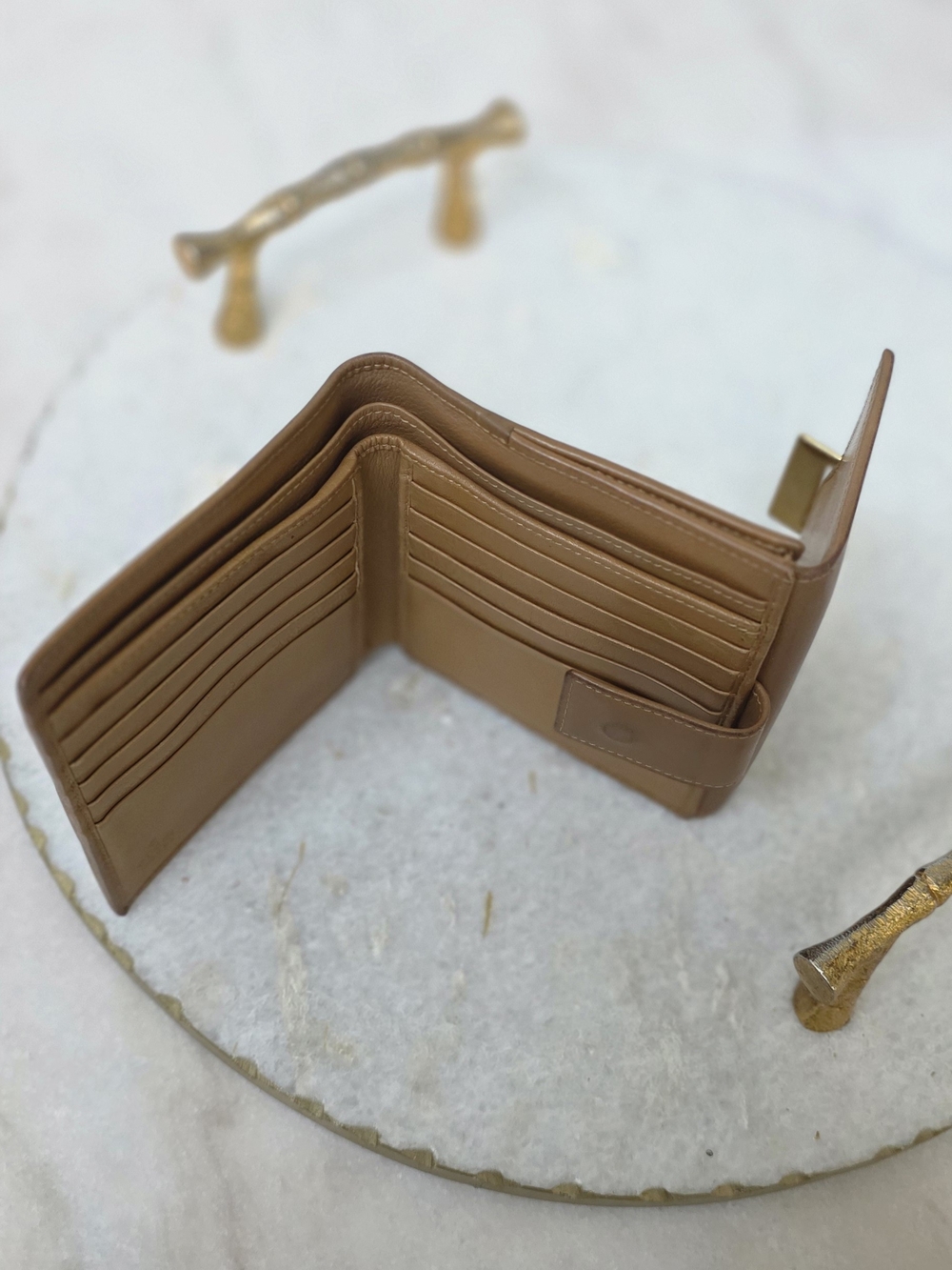 Authentic Vintage Gucci Tan Leather Bifold Wallet Web Stripe Clasp Made in Italy - Picture 11 of 16
